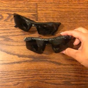 2 pairs of youth under armour sunglasses EUC